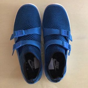 Nike air sock racer flyknit